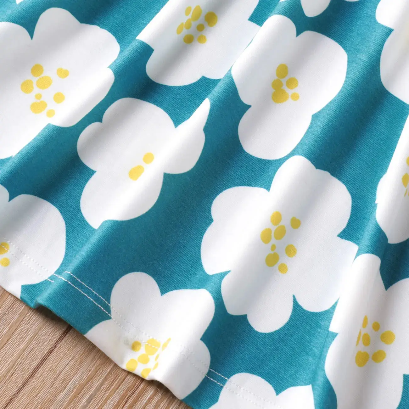  Splice Square Neck Mesh Long-sleeve Dress share icon