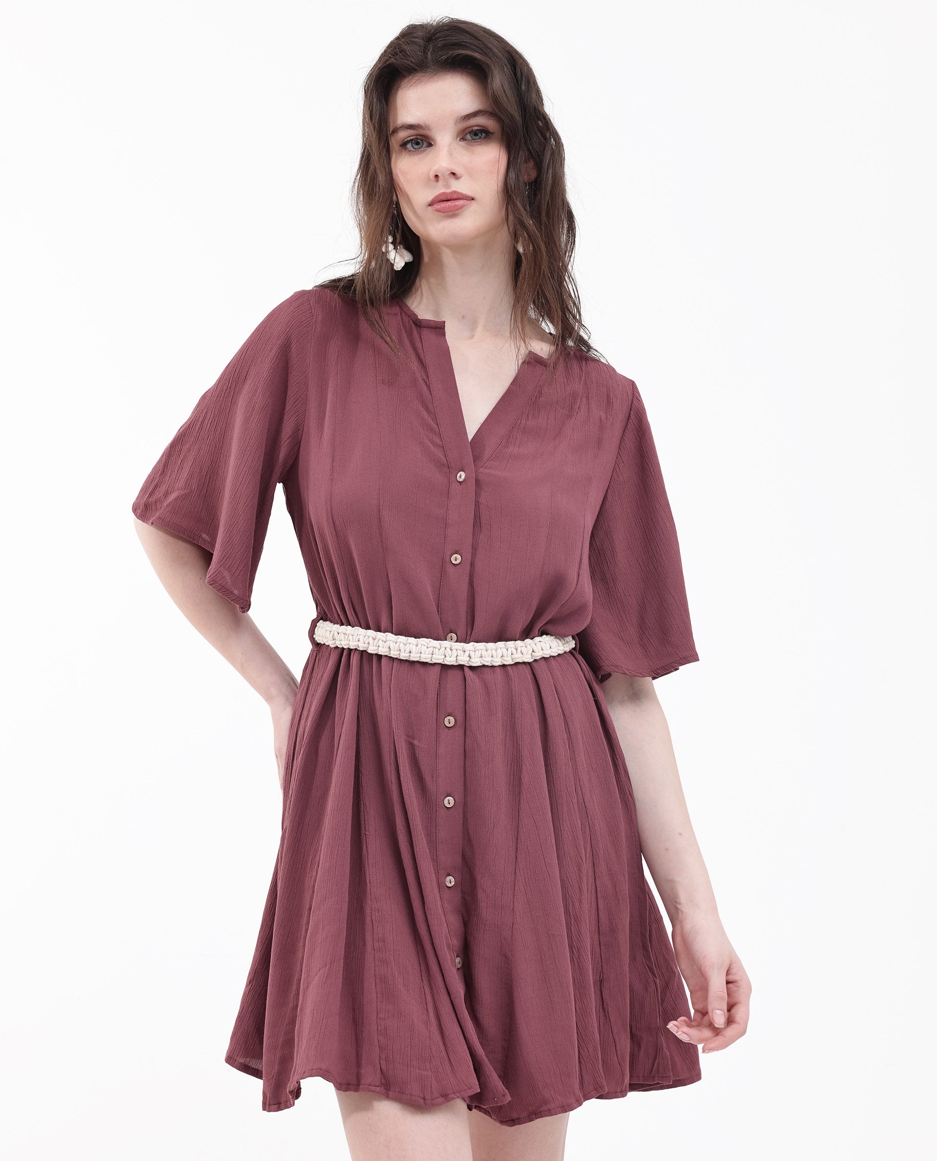 SHORT DRESS WITH FLARED SLEEVE MACRAME BELT
