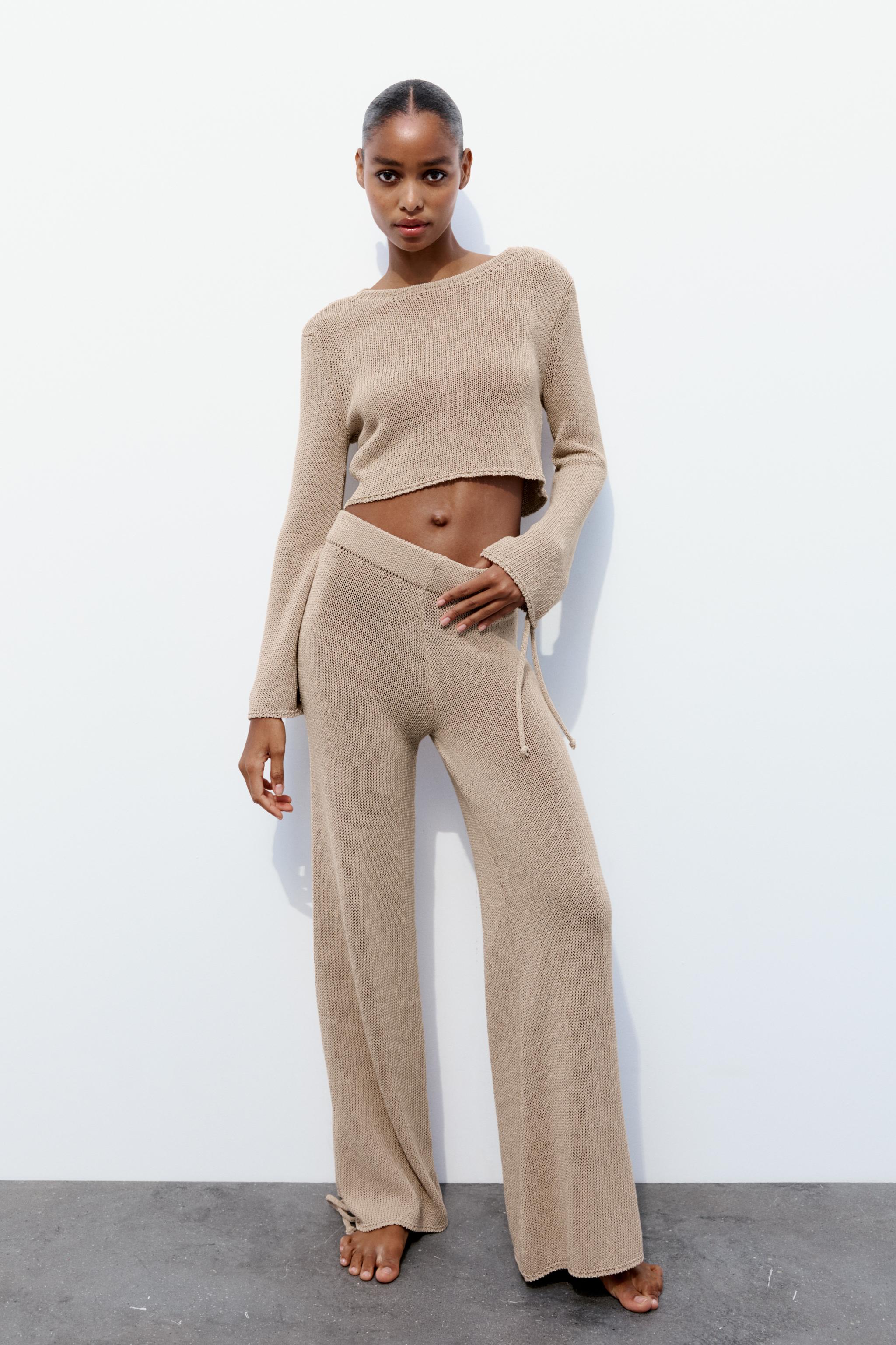 FLARED KNIT TROUSERS SET